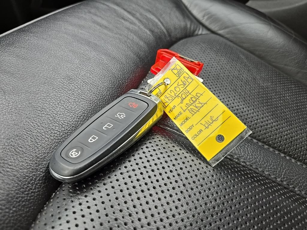 Used 2014 Lincoln MKX AWD w/ Equipment Group 102A image 14