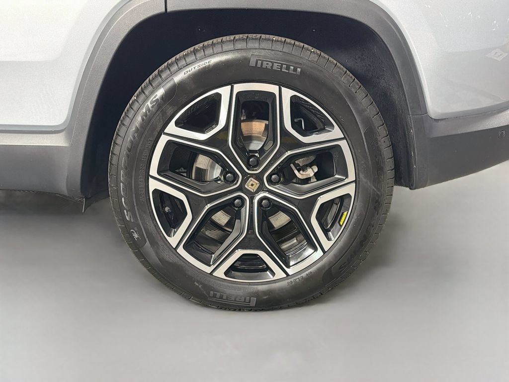 Used 2025 Rivian R1S Adventure AWD/4WD image 34