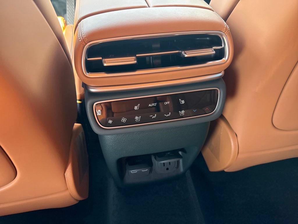 New 2026 Genesis GV80 3.5T Prestige AWD/4WD image 16
