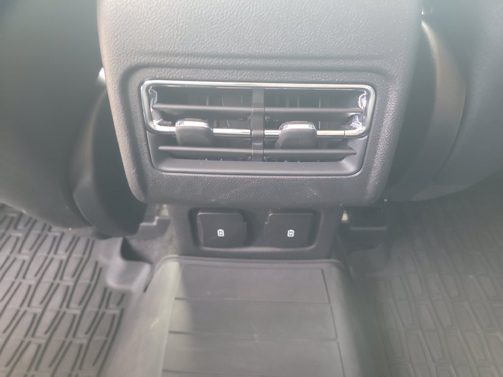 Certified 2025 Lincoln Corsair AWD w/ Equipment Group 101A image 13