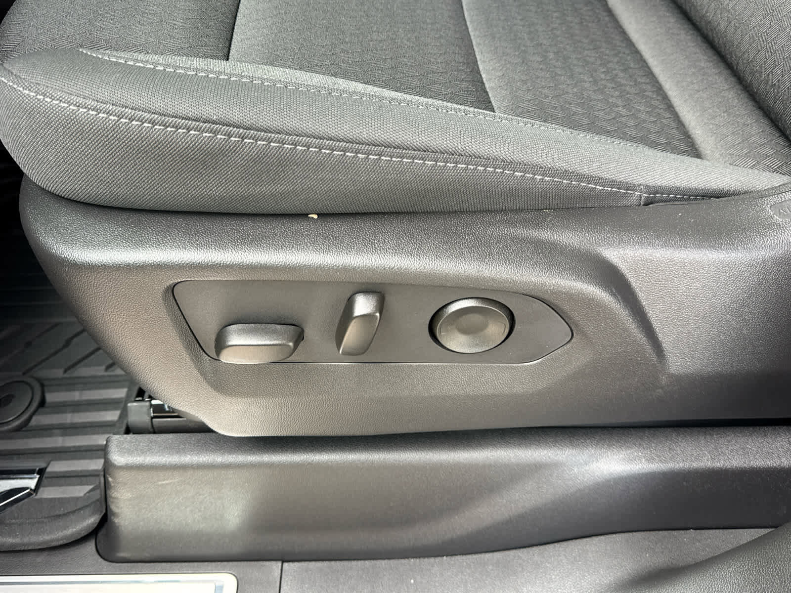 New 2026 Chevrolet Silverado 1500 LT Trail Boss w/ Convenience Package II image 12