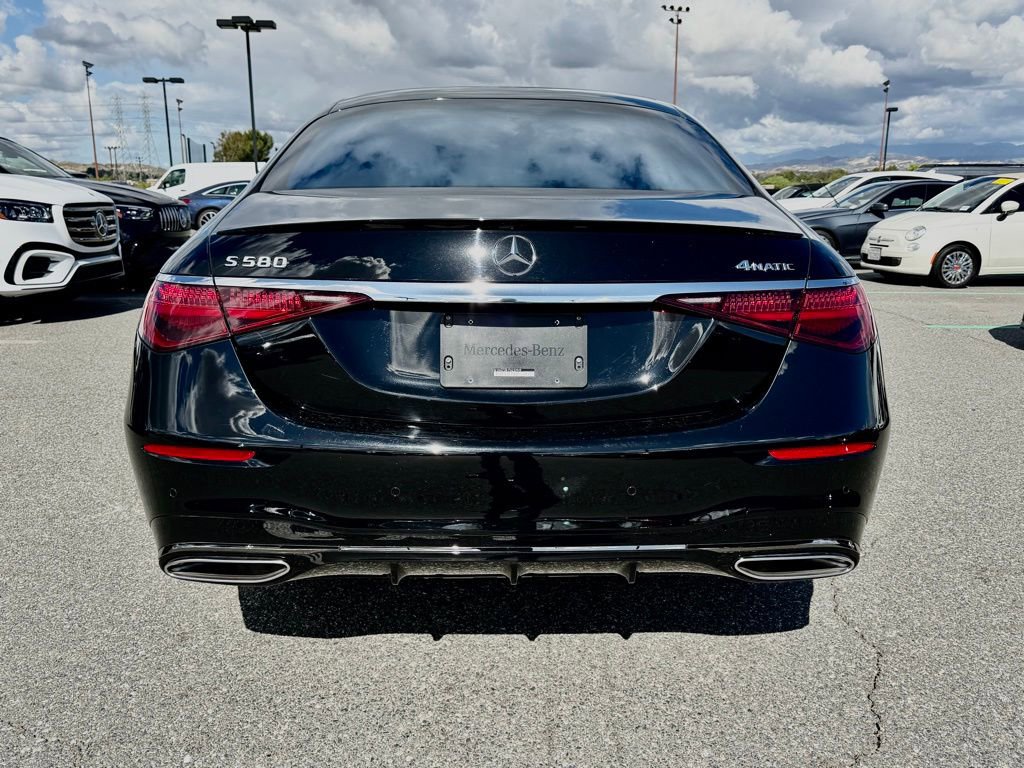 Used 2023 Mercedes-Benz S 580 4MATIC Sedan image 5
