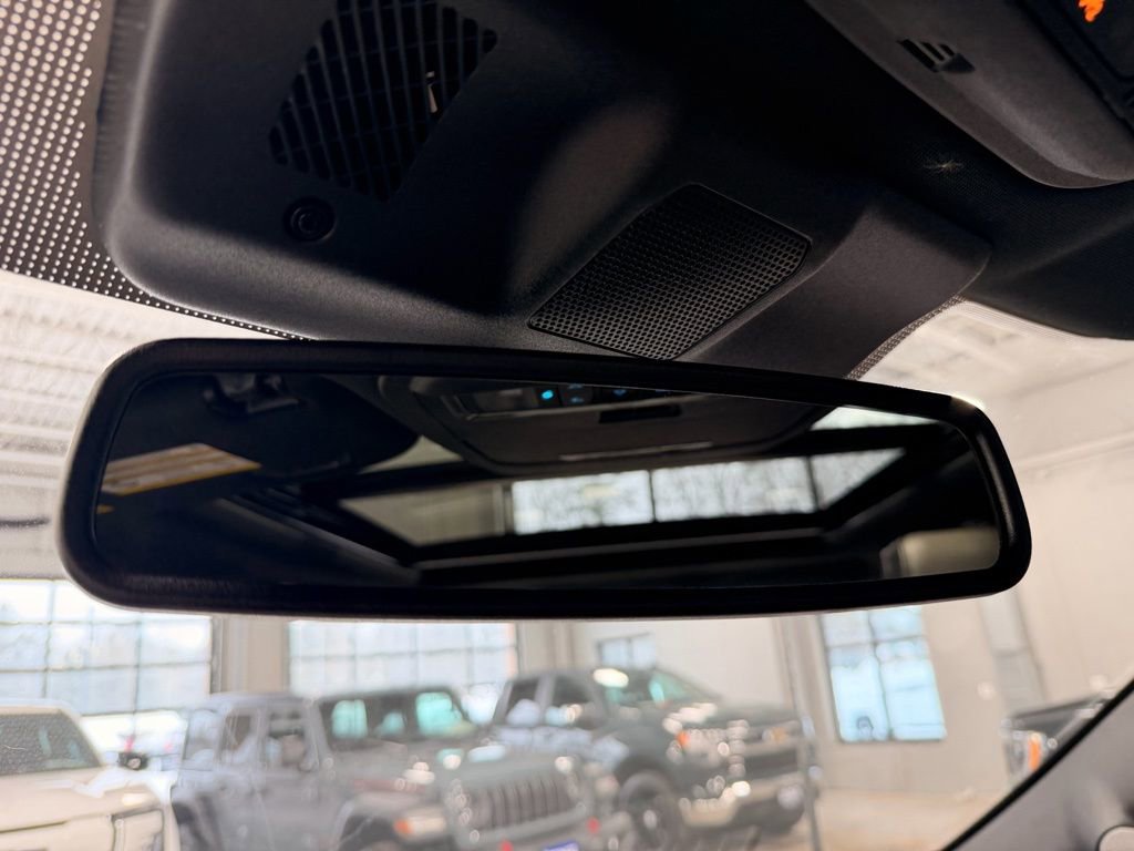 Used 2025 Ford F150 Lariat w/ Tow/Haul Package image 52