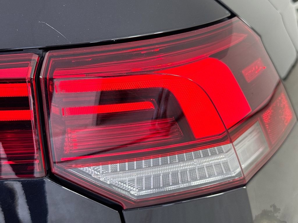Used 2022 Volkswagen GTI SE FWD image 34