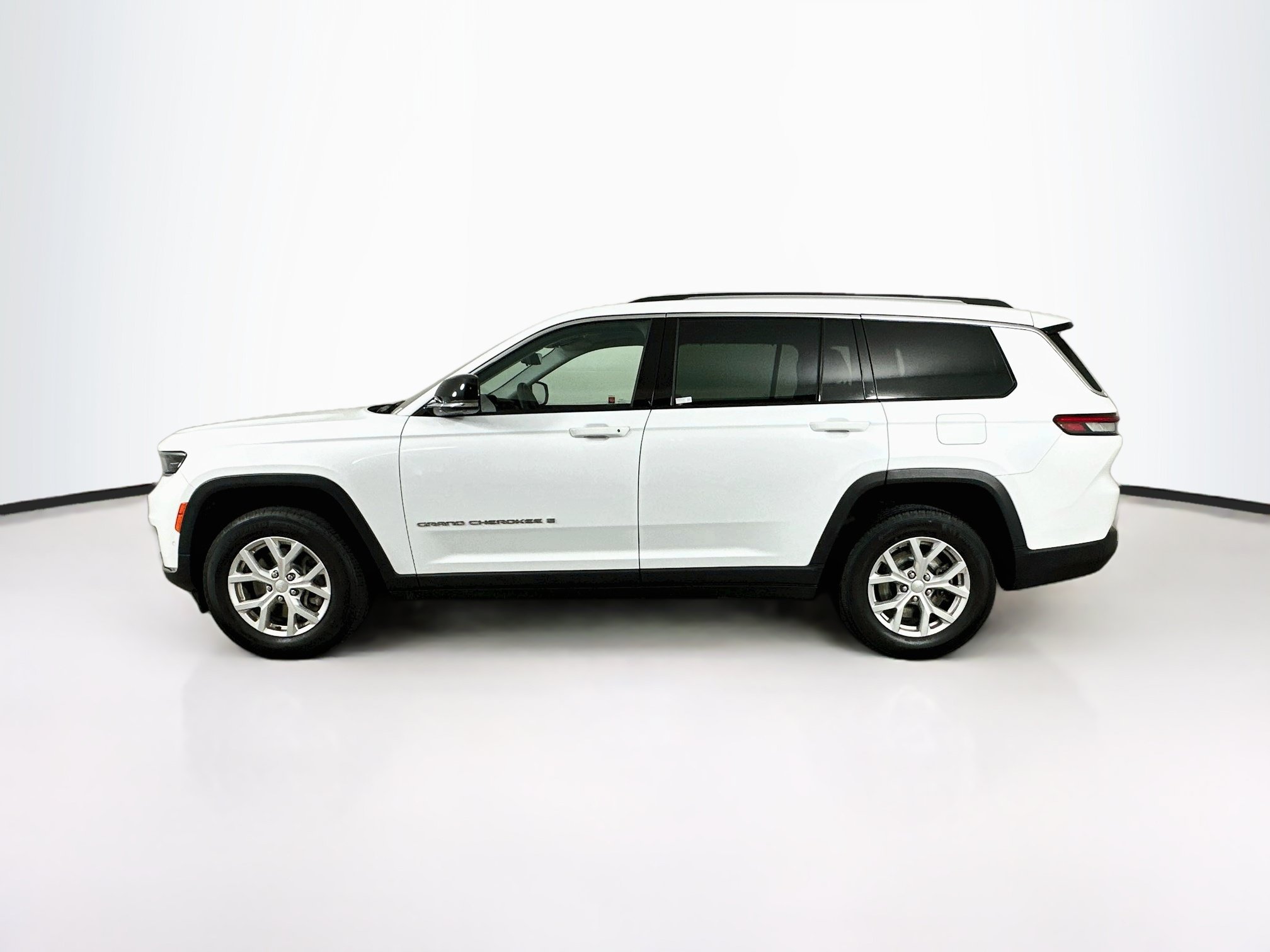 Used 2023 Jeep Grand Cherokee L Limited w/ Luxury Tech Group II AWD/4WD image 4
