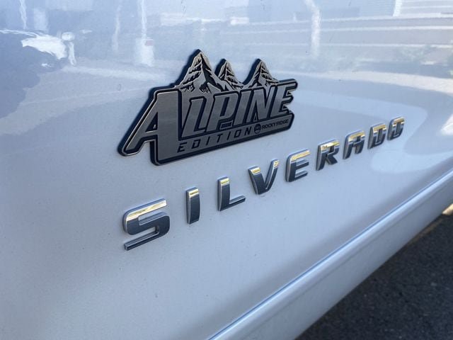 Used 2017 Chevrolet Silverado 1500 LT w/ All Star Edition AWD/4WD image 8