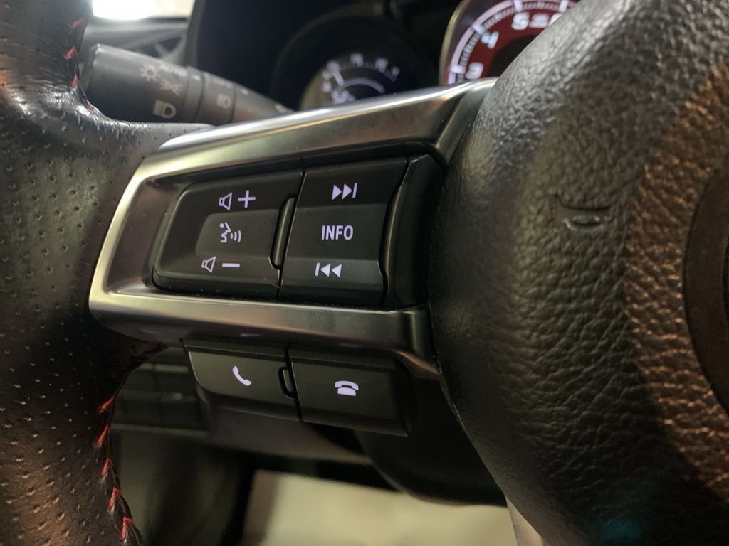 Used 2020 FIAT 124 Spider Abarth w/ Visibility Group image 22