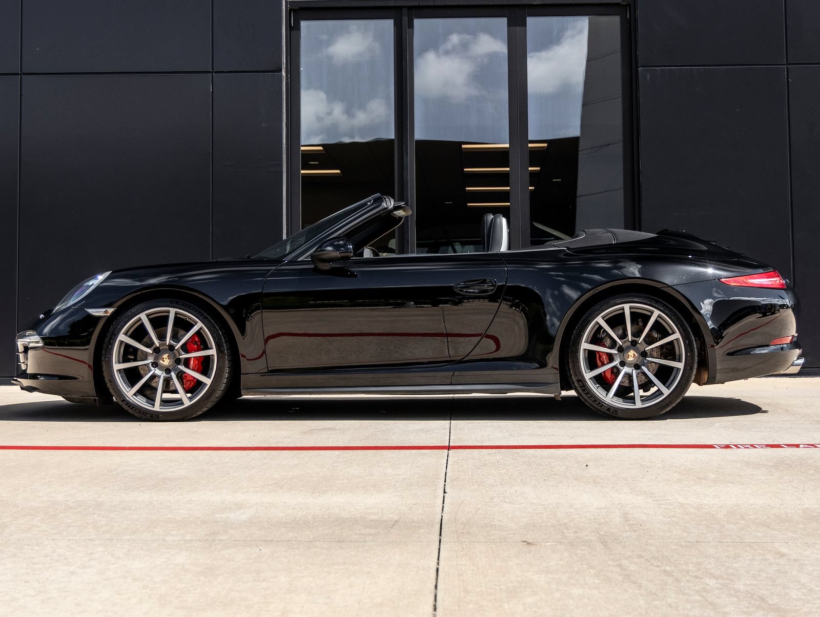Certified 2014 Porsche 911 Carrera 4S AWD/4WD image 12