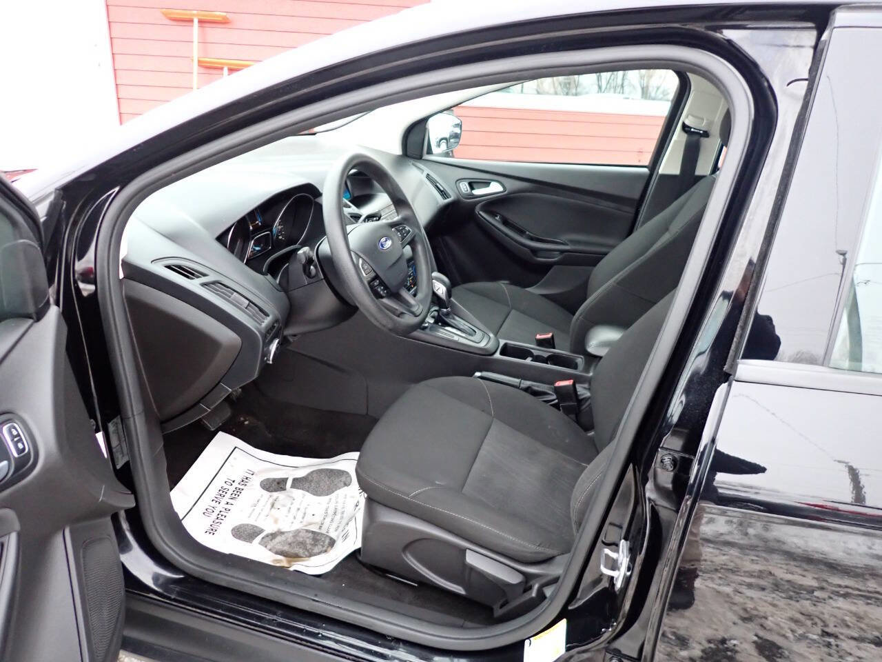 Used 2018 Ford Focus SE image 7