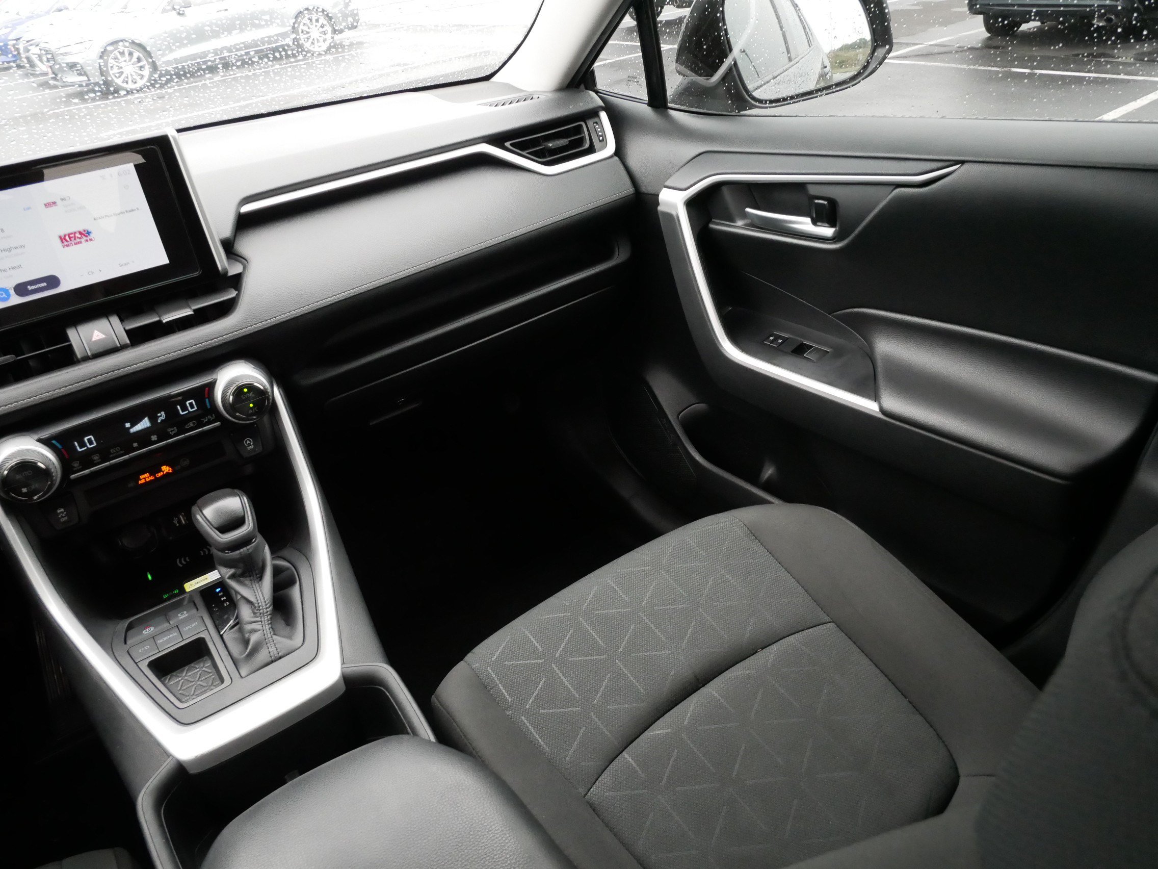 Certified 2024 Toyota RAV4 XLE w/ Convenience Package FWD image 11