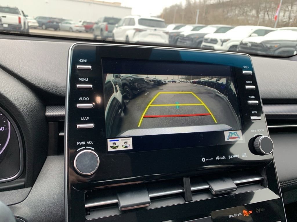 Used 2019 Toyota Avalon XSE image 21