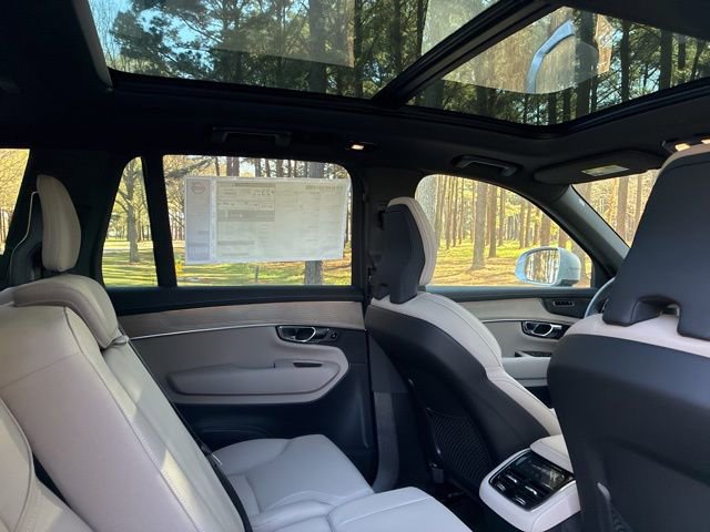 New 2026 Volvo XC90 B6 Plus w/ Protection Package Premier AWD/4WD image 24