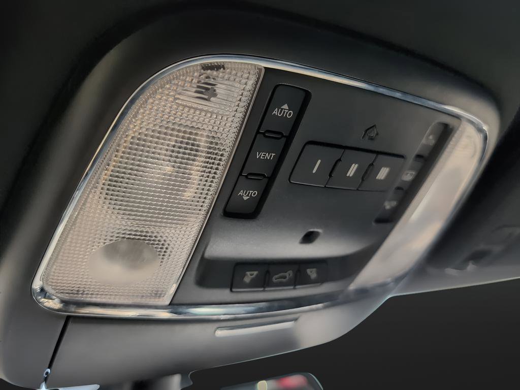 Used 2015 Jeep Grand Cherokee Limited image 19