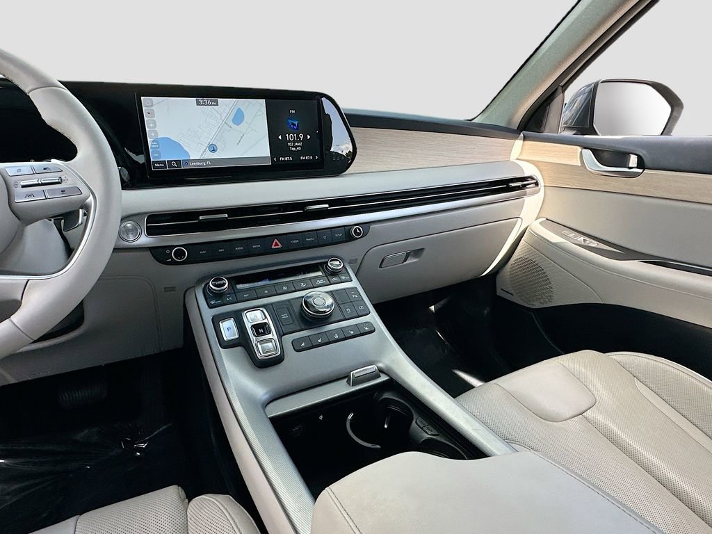 Used 2023 Hyundai Palisade Limited image 23
