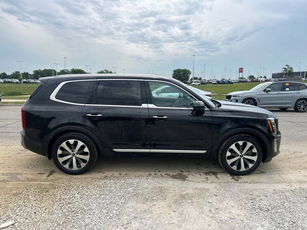 Used 2022 Kia Telluride SX AWD/4WD image 2