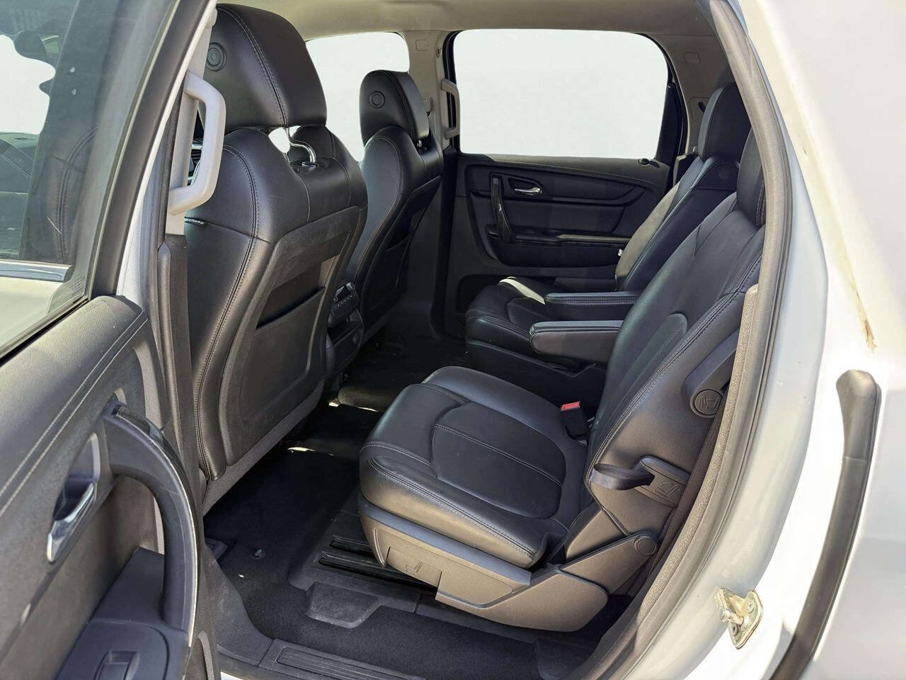 Used 2017 GMC Acadia Limited SLT AWD/4WD image 13
