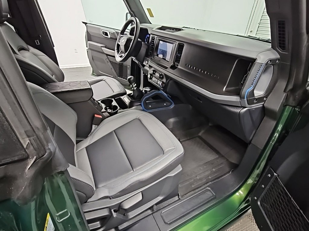 Used 2022 Ford Bronco Black Diamond image 37