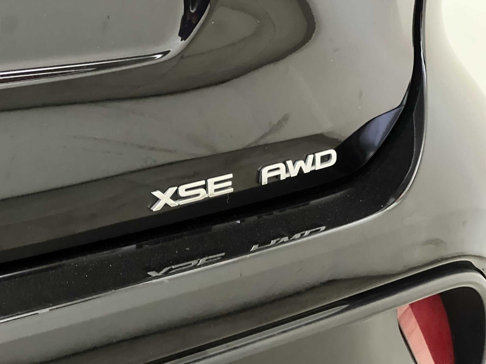 Used 2022 Toyota Highlander XSE AWD/4WD image 30