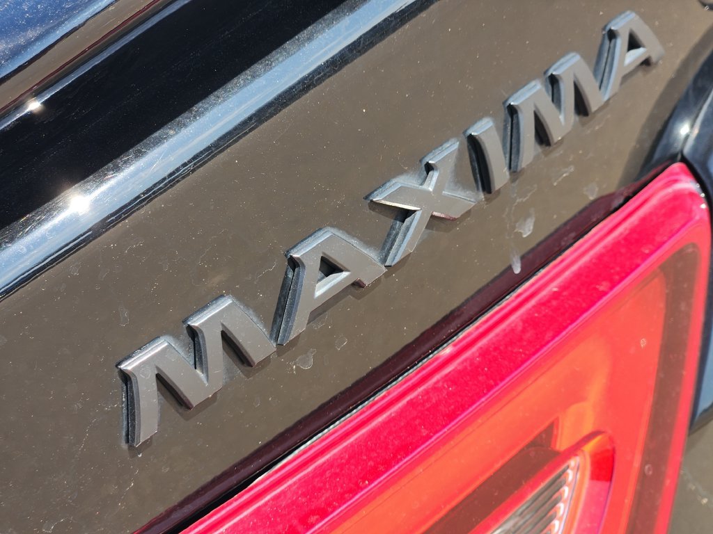 Used 2018 Nissan Maxima SR w/ Midnight Edition FWD image 32