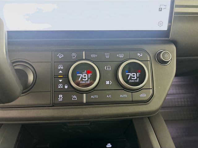 Used 2026 Land Rover Defender 110 S AWD/4WD image 17