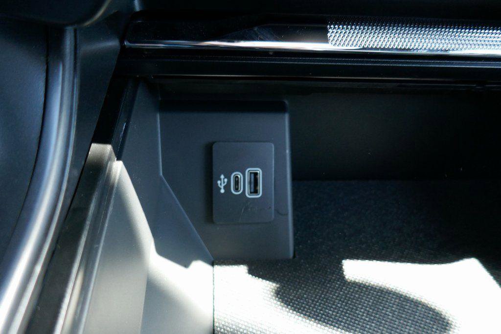 New 2025 Ford F150 Lariat w/ Equipment Group 501A Mid image 27