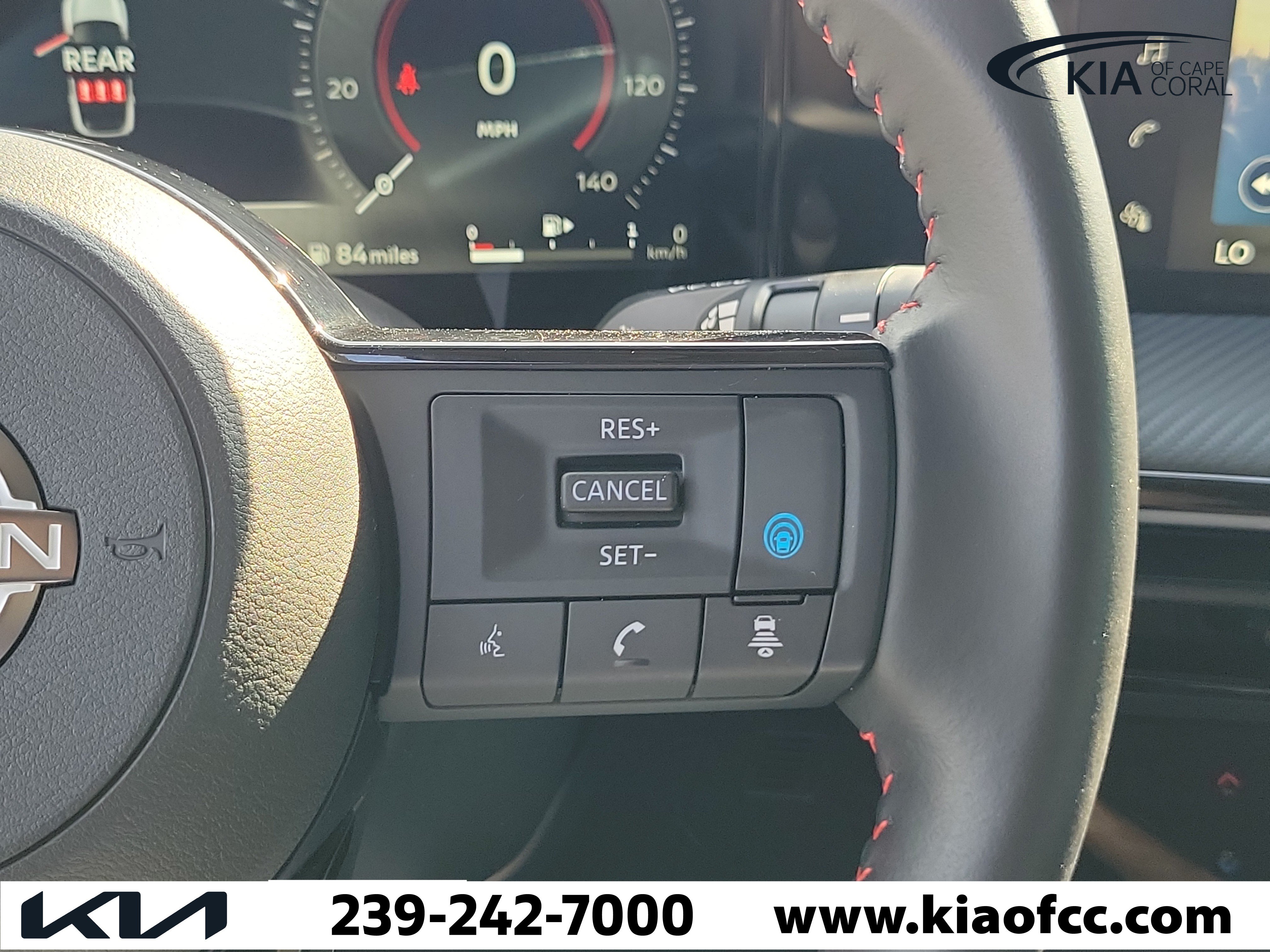 Used 2025 Nissan Kicks SR FWD image 24