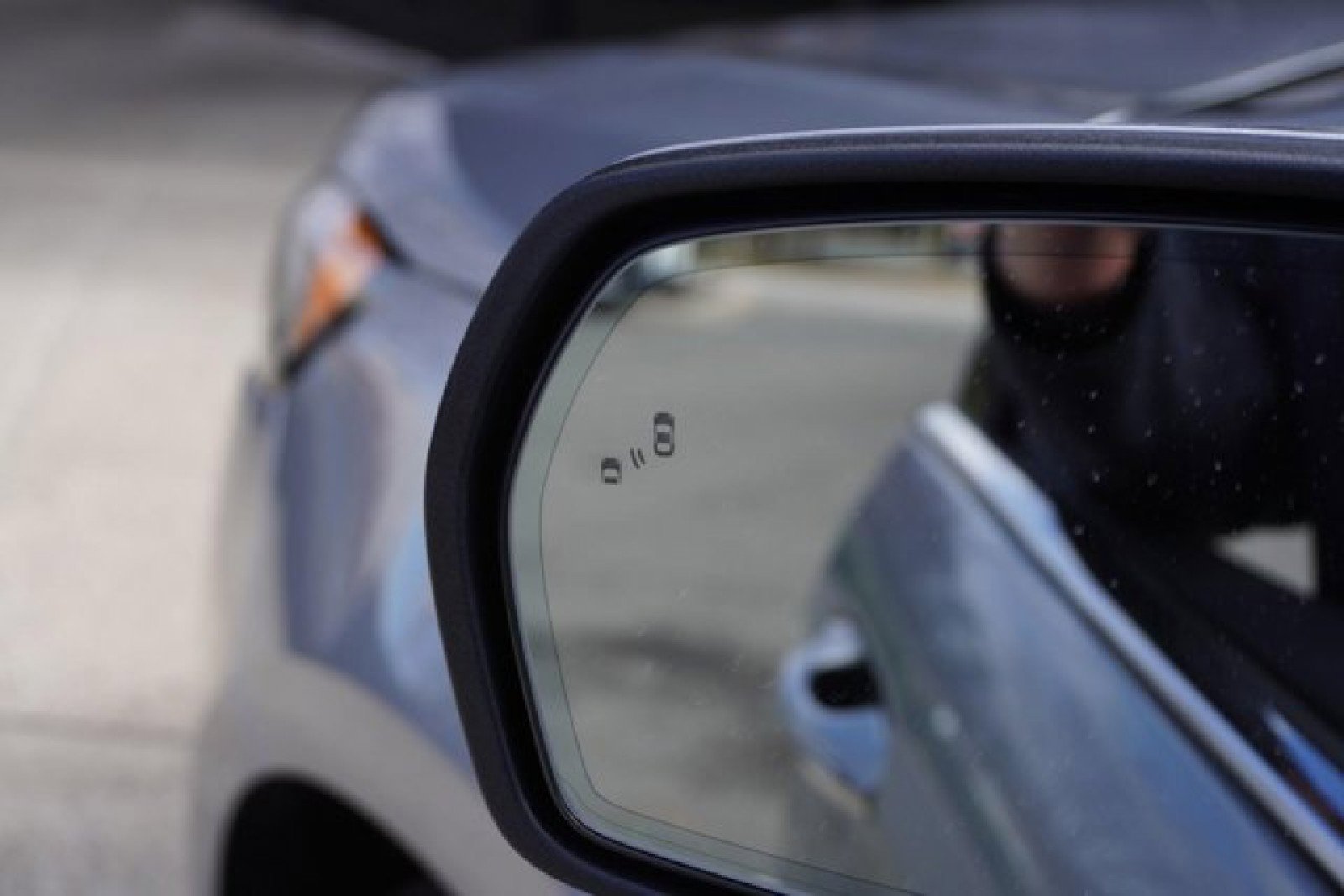 Used 2022 Ford Edge Titanium w/ Equipment Group 301A image 23