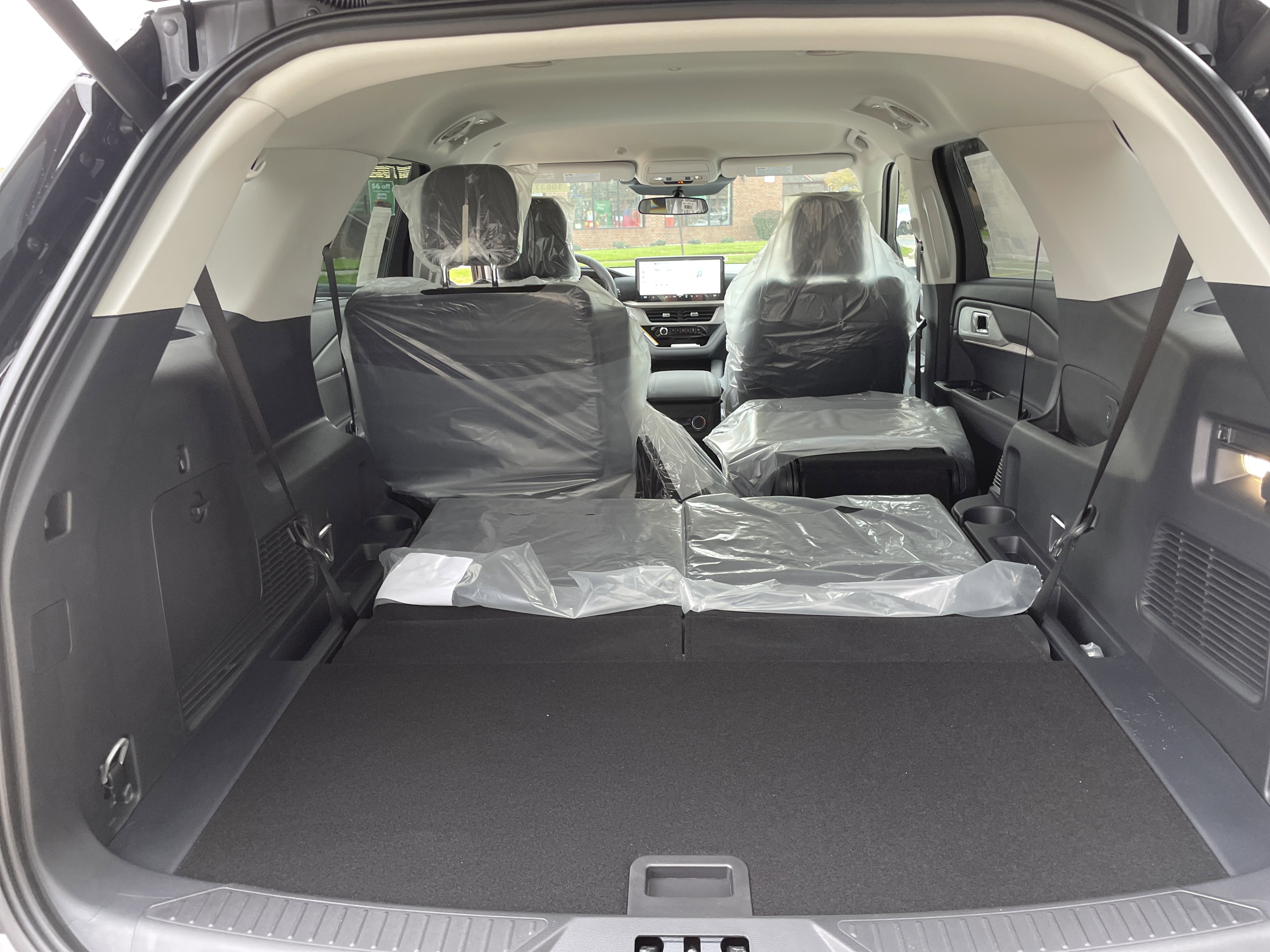 New 2026 Ford Explorer Active image 14