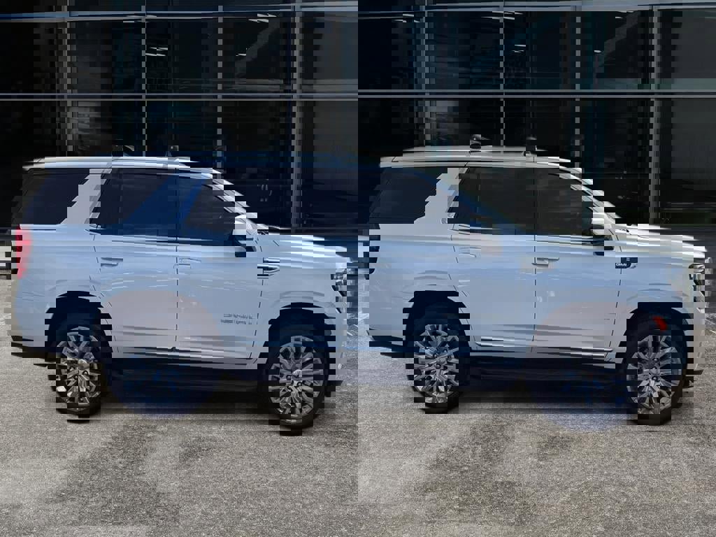 Used 2024 GMC Yukon Denali image 8
