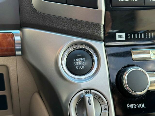 Used 2013 Toyota Land Cruiser AWD/4WD image 27