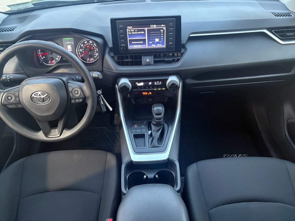 Used 2019 Toyota RAV4 LE video 2