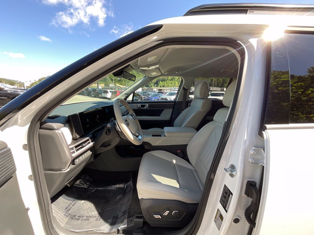 Used 2026 Hyundai Santa Fe SEL AWD/4WD image 9