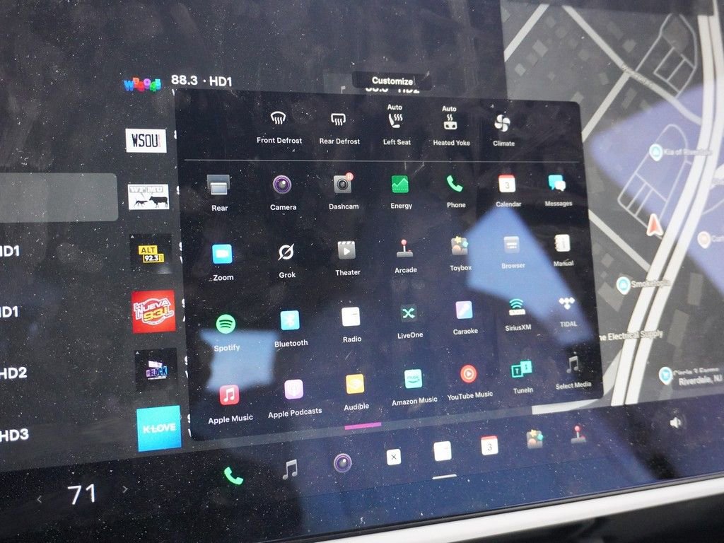 Used 2023 Tesla Model S Plaid image 37