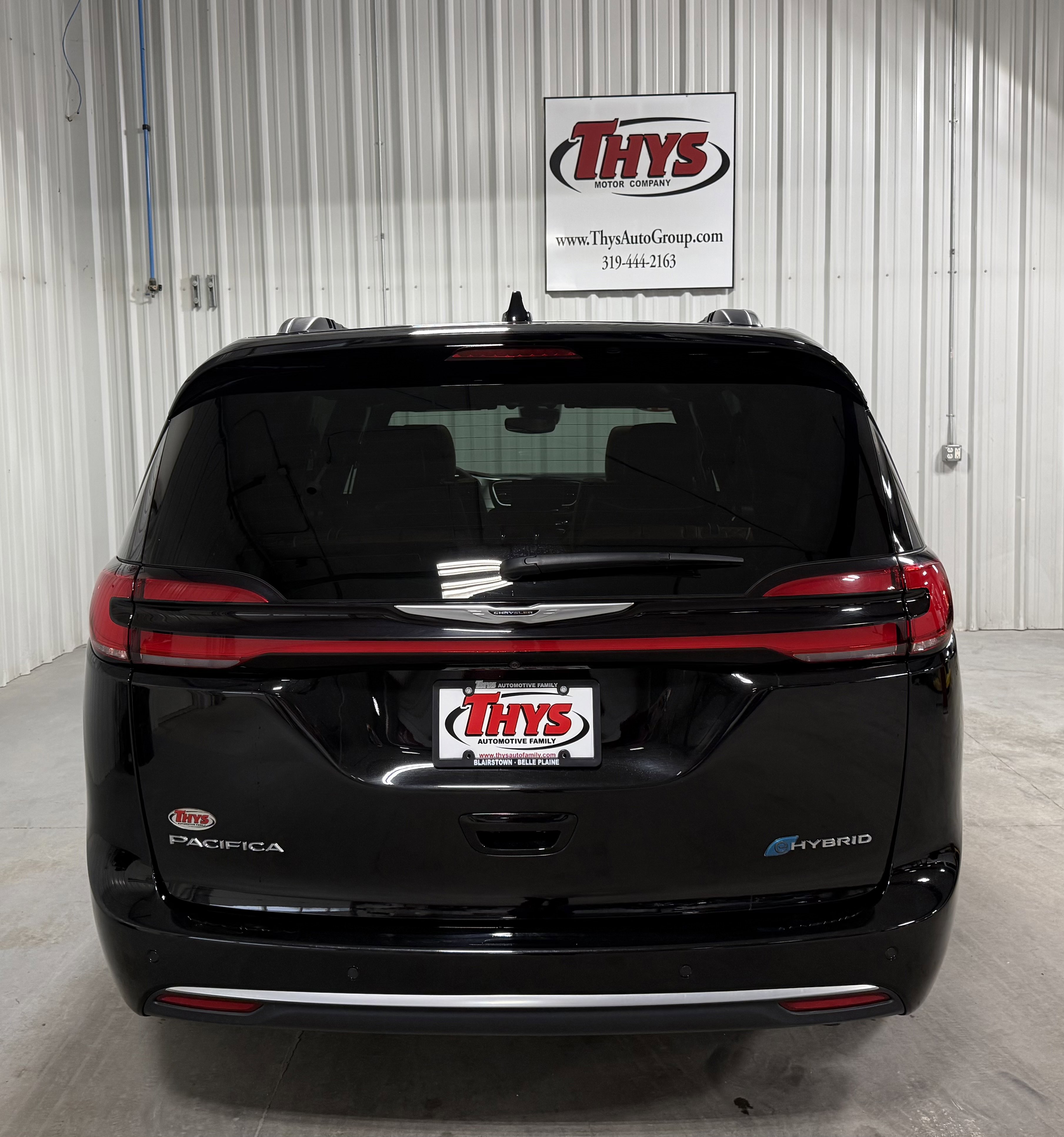 Used 2024 Chrysler Pacifica Pinnacle image 4