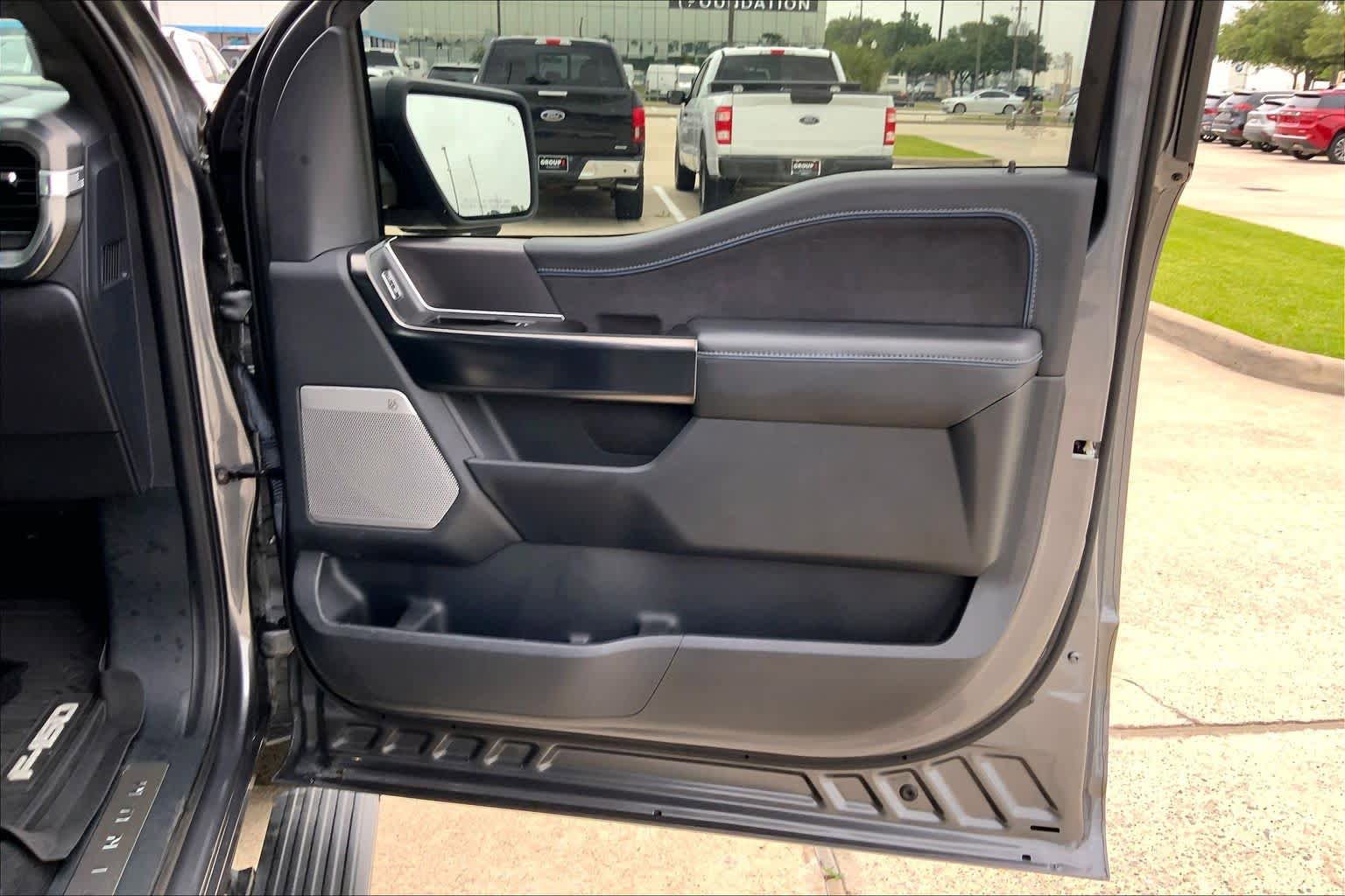 Used 2024 Ford F150 Platinum w/ FX4 Off-Road Package AWD/4WD image 22