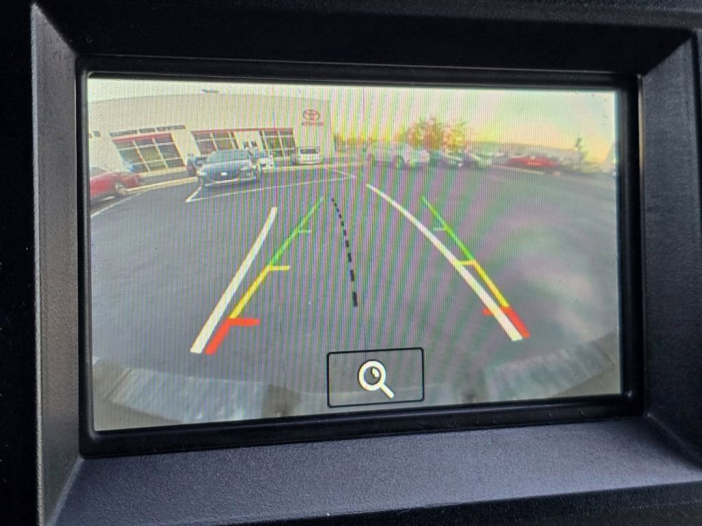 Used 2022 Ford F250 XL w/ Power Equipment Group image 5