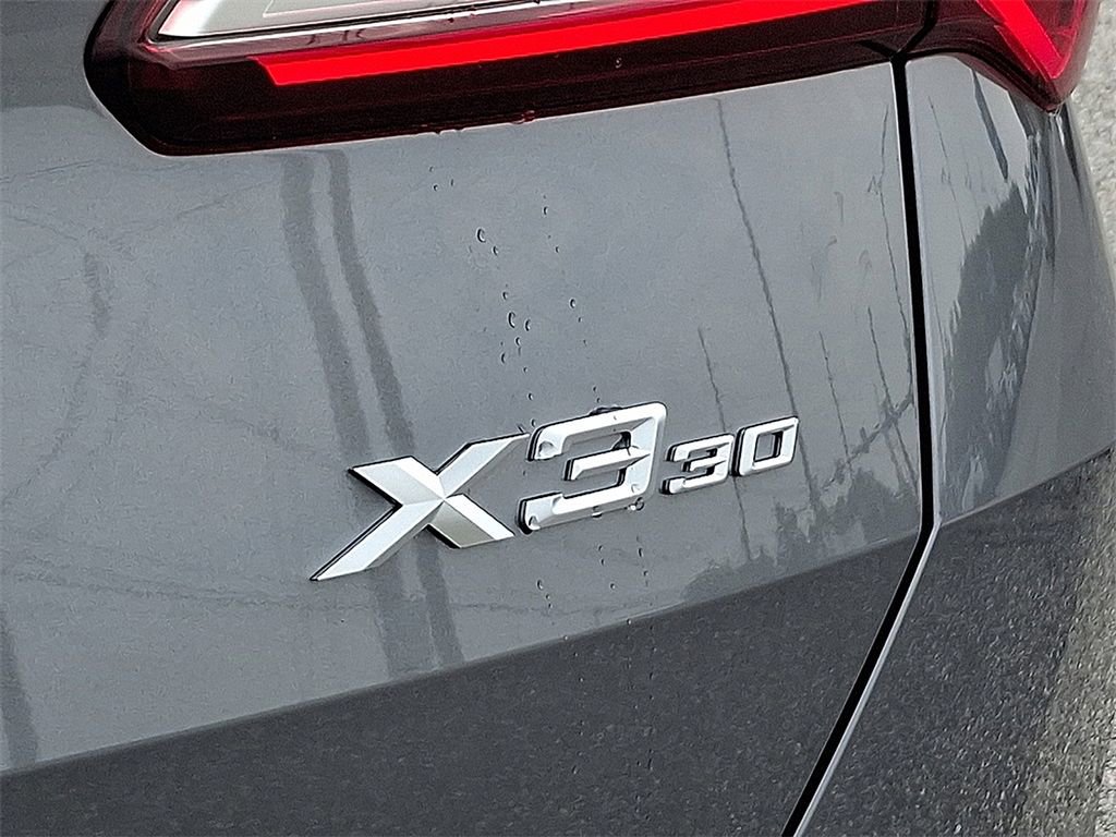 Used 2025 BMW X3 xDrive30i w/ Premium Package image 15