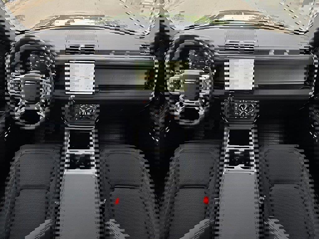 New 2025 Land Rover Defender 130 S image 9