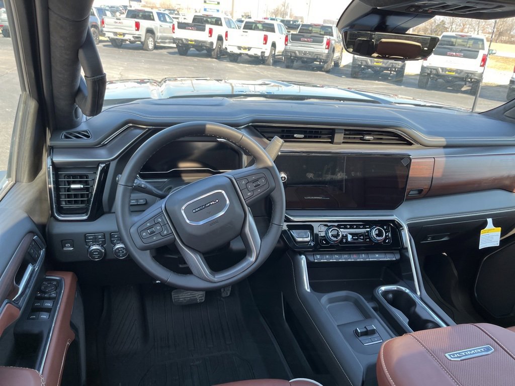 New 2025 GMC Sierra 3500 Denali Ultimate image 13