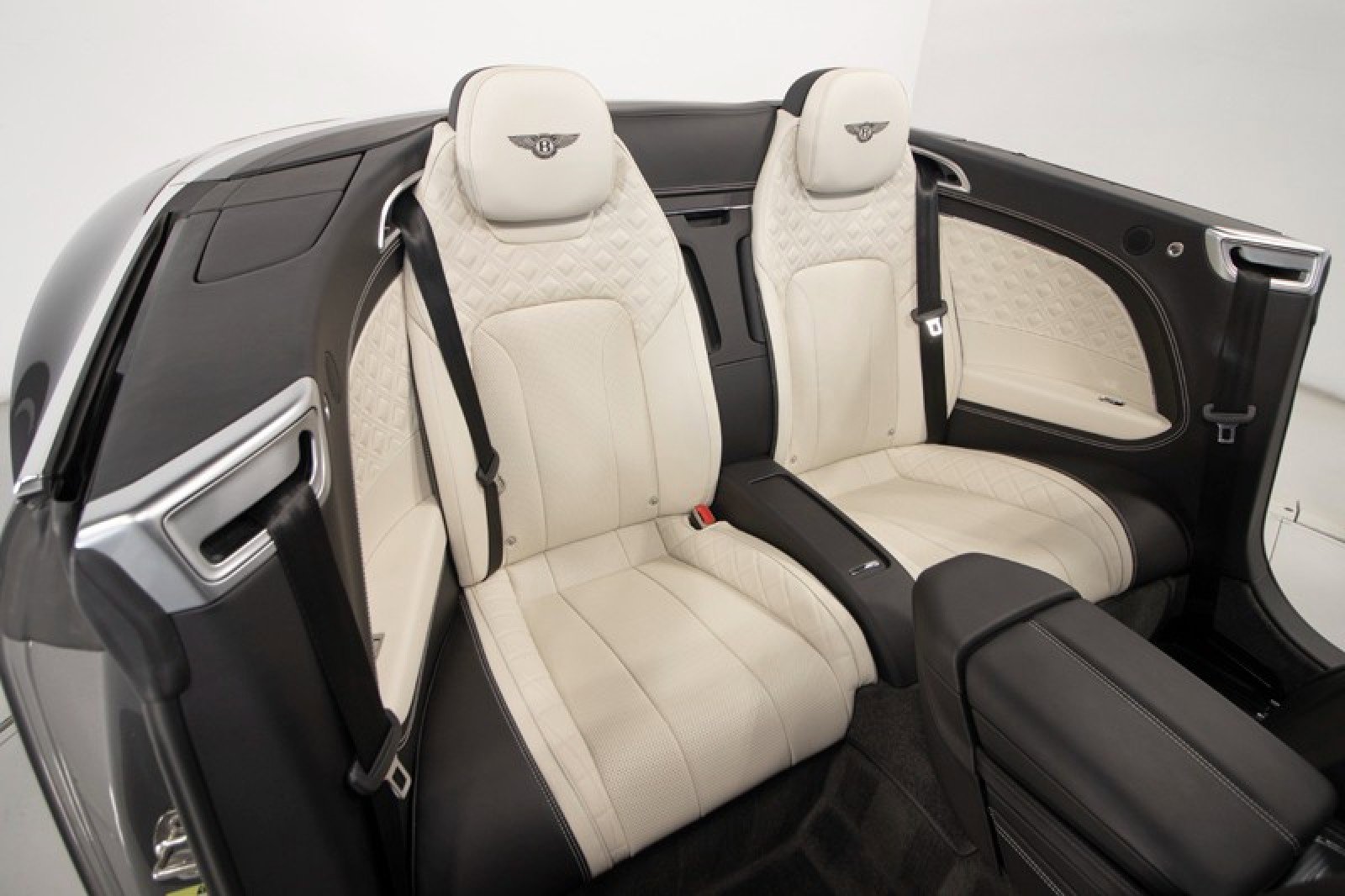 Used 2021 Bentley Continental GT image 54