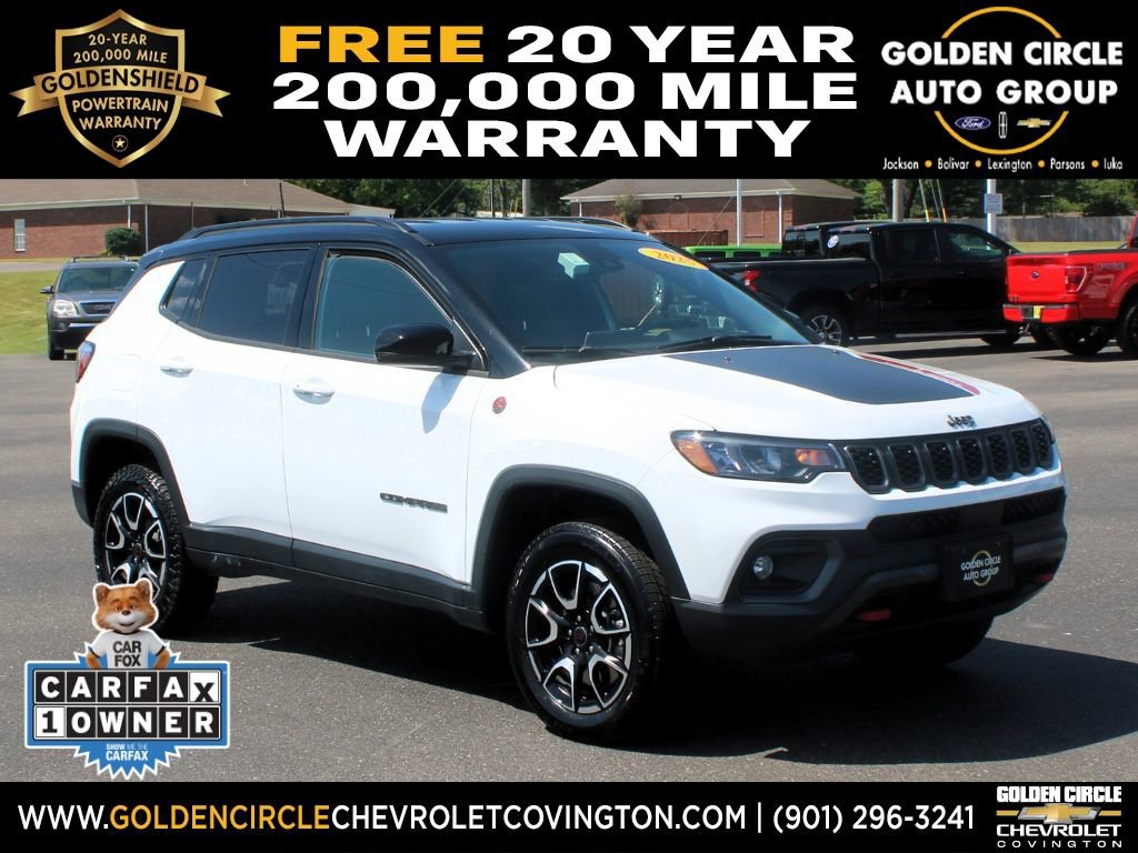 Used 2025 Jeep Compass Trailhawk AWD/4WD image 1