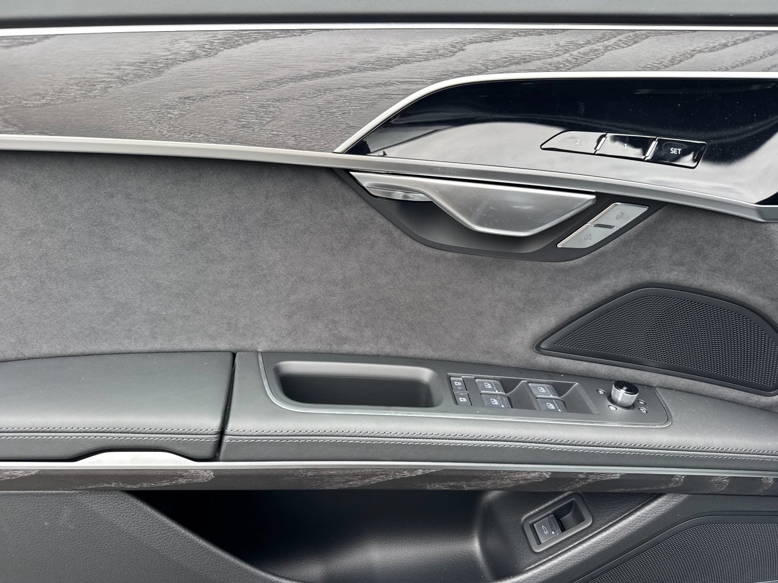 New 2026 Audi A8 L 3.0T AWD/4WD image 11
