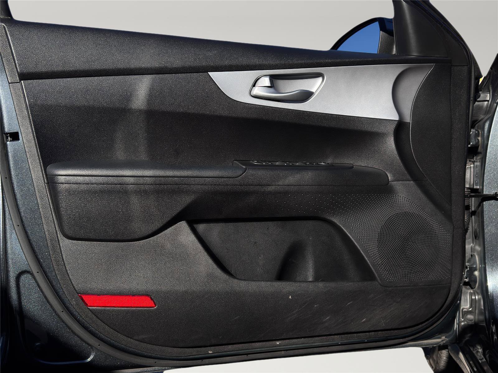 Used 2023 Kia Forte LXS image 24