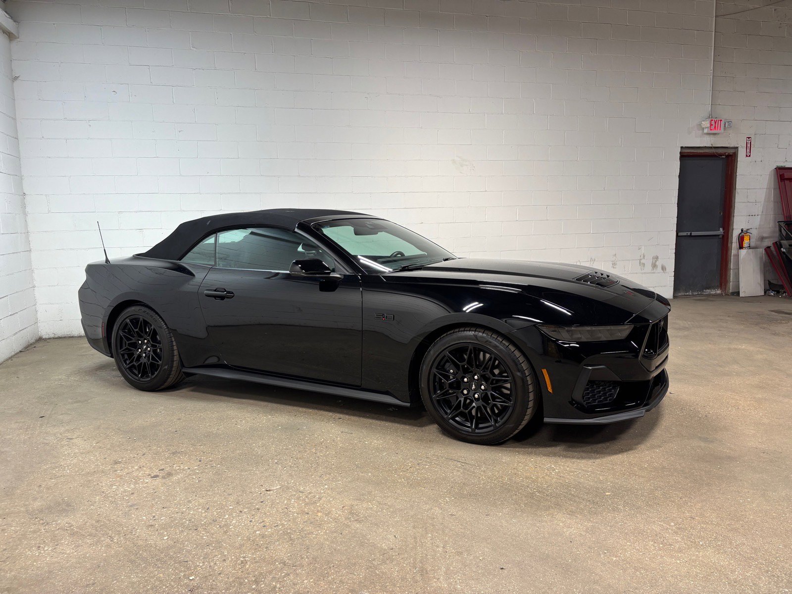 Used 2024 Ford Mustang GT Premium w/ GT Performance Package RWD image 5