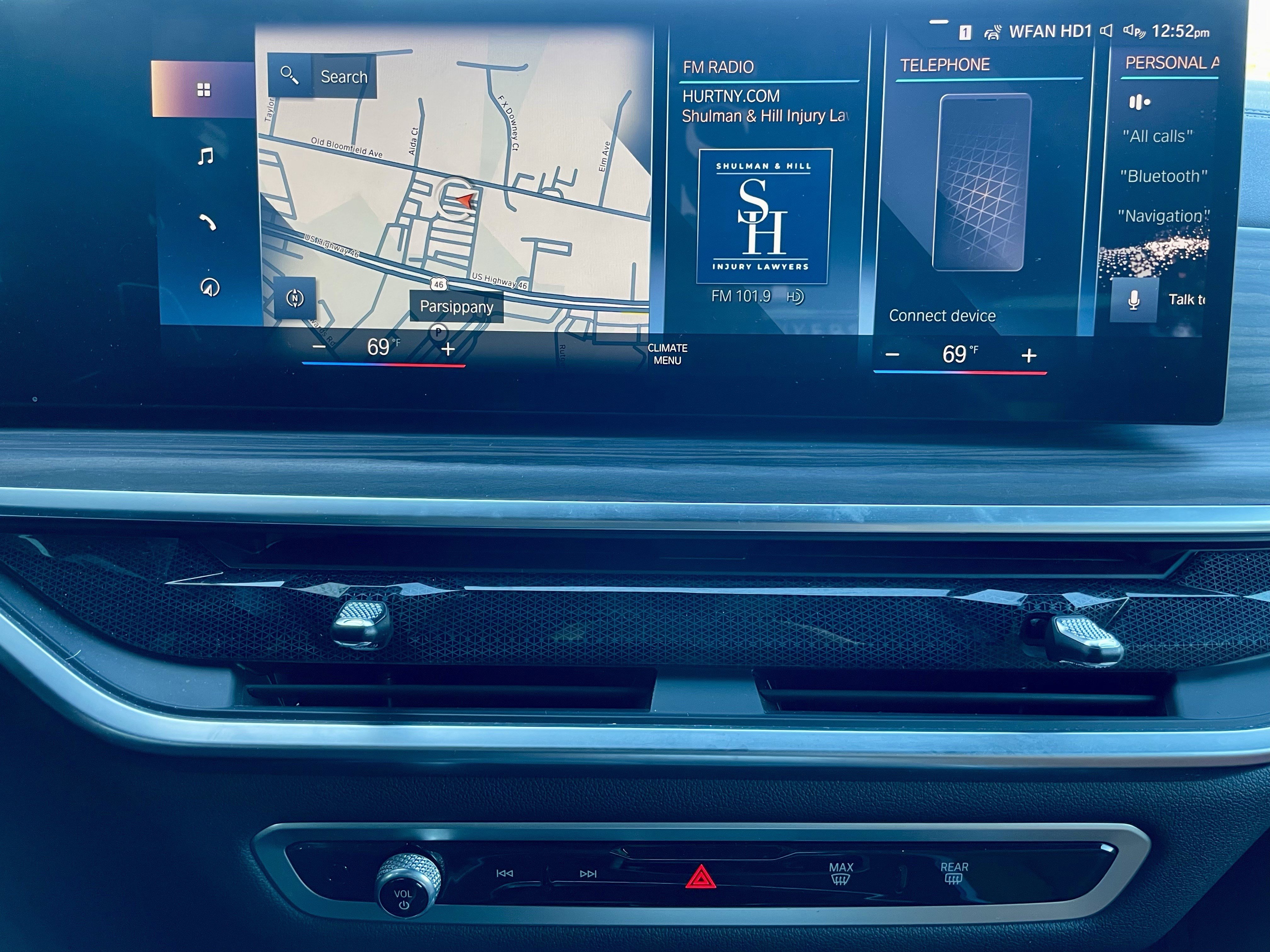 Used 2023 BMW X7 xDrive40i w/ M Sport Package image 19