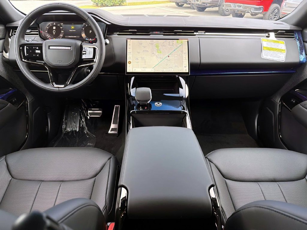 New 2027 Land Rover Range Rover Sport Dynamic SE AWD/4WD image 13