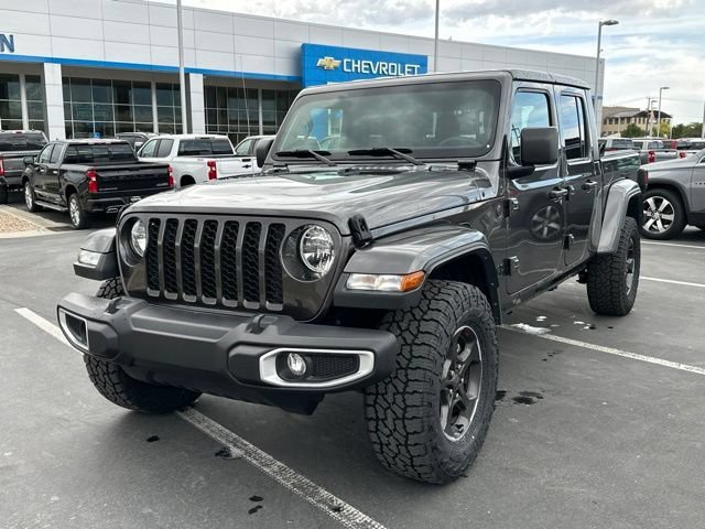 Used 2023 Jeep Gladiator Sport AWD/4WD image 2