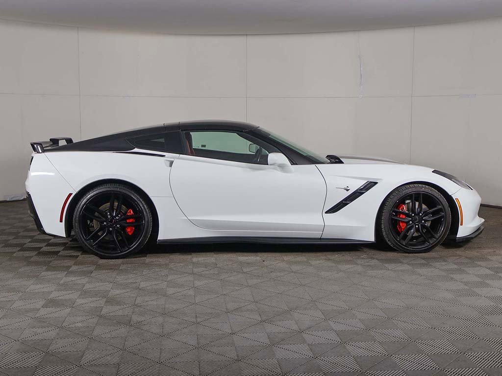 Used 2019 Chevrolet Corvette Stingray Coupe w/ 1LT image 15
