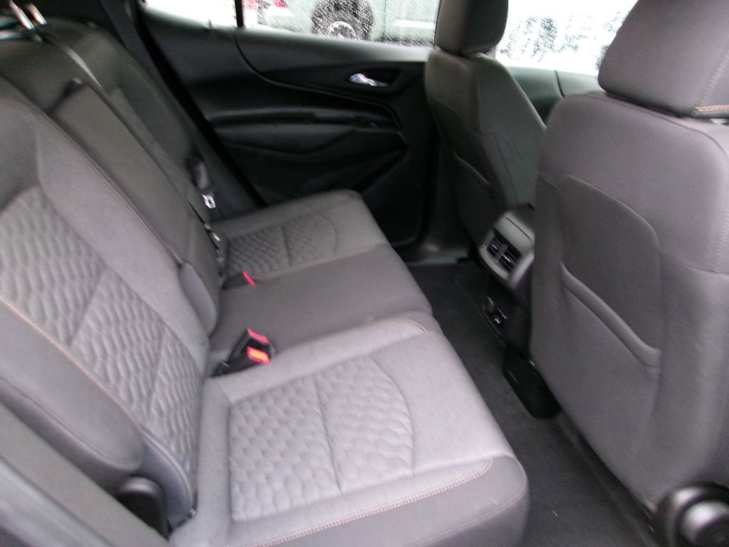 Used 2018 Chevrolet Equinox LT w/ Sun & Infotainment Package image 14