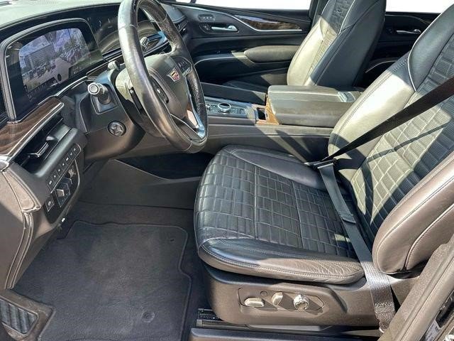 Certified 2024 Cadillac Escalade Sport Platinum w/ LPO, ONYX Package AWD/4WD image 23